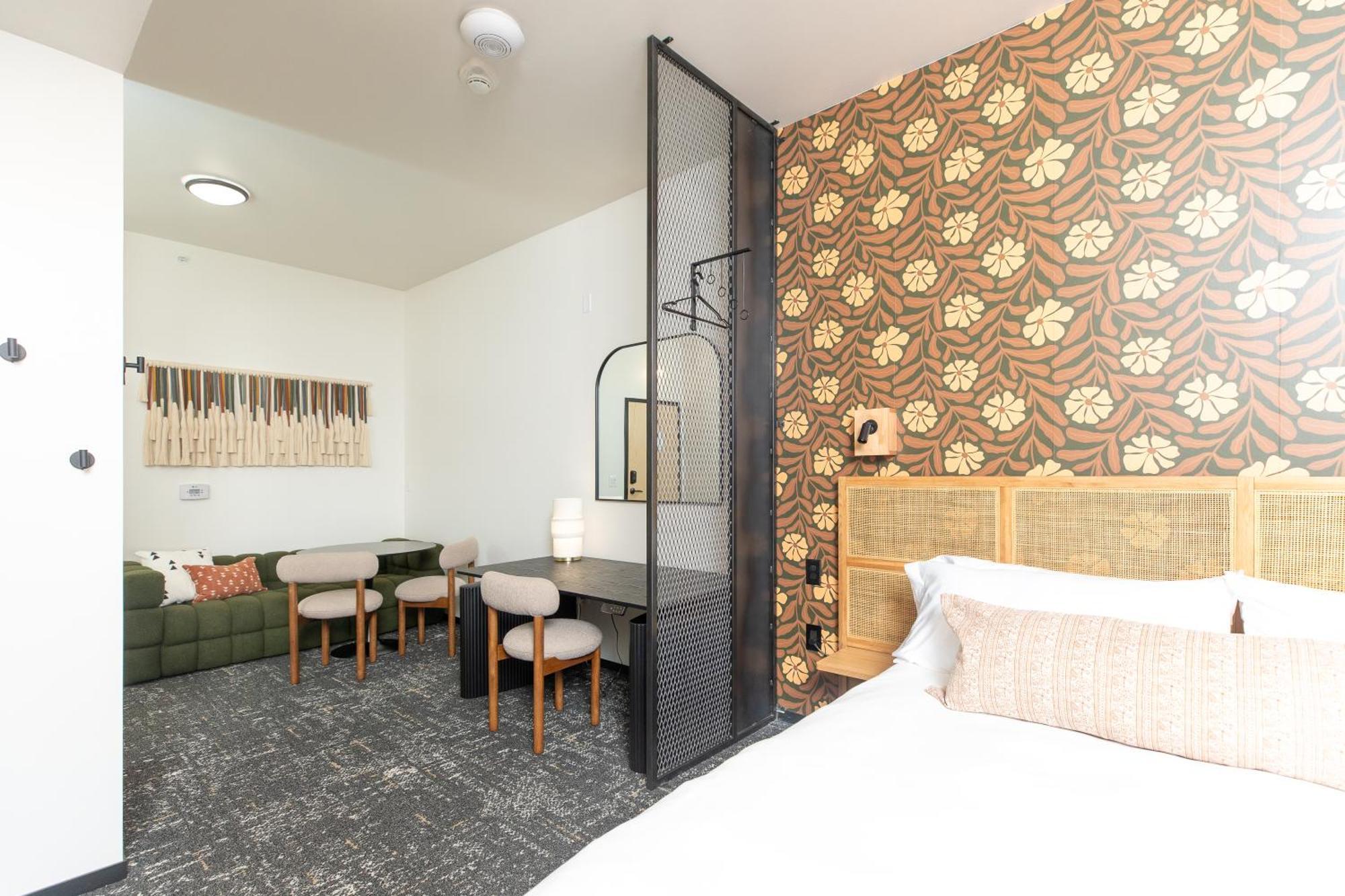 Kinship Landing Hotel Colorado Springs Buitenkant foto